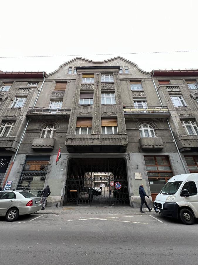 Central Quentin Home With Sauna Next To The New York Cafe Будапеща Екстериор снимка